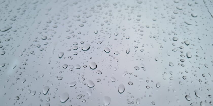 Should you clean windows when its raining?